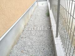 犬走り 防犯砂利敷き バラス砕石 防草シート加工