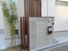 シンボルツリー シマトネリコ ブロック塀 (化粧ブロック) ユニソン リゲル