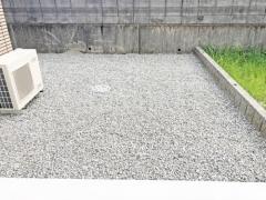 防犯砂利敷き バラス砕石 防草シート加工