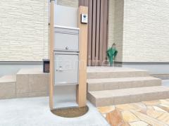 宅配ボックス門柱 (機能門柱 ) YKKAP 木製調 ルシアスポストユニットPC01型