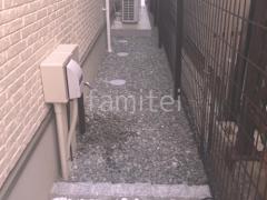犬走り 防犯砂利敷き バラス砕石 防草シート加工