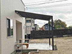 1階テラス屋根 (雨除け) タカショー フル木製調 シンプルスタイル テラス フラット屋根 スタンダード 壁付
