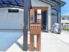 木製調デザインアルミ角柱門柱 LIXIL デザイナーズパーツ 郵便受けポスト 施主支給