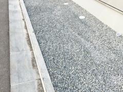 犬走り 防犯砂利敷き バラス砕石 防草シート加工
